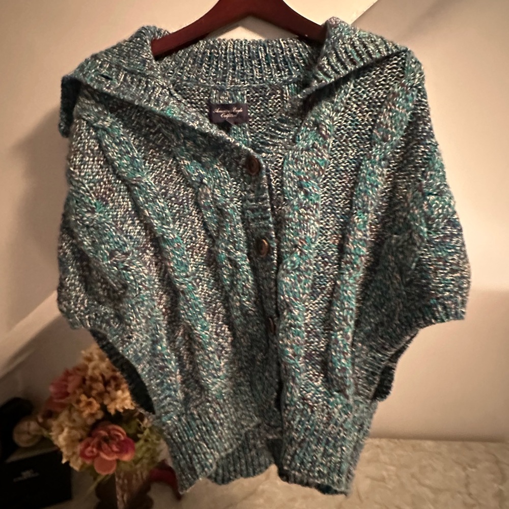 American Eagle Outfitters Multicolor Knit Sweater size medium